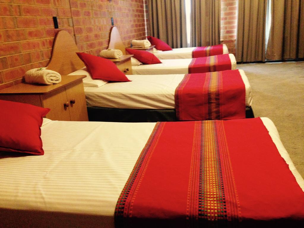 Pooraka Motor Inn Номер фото