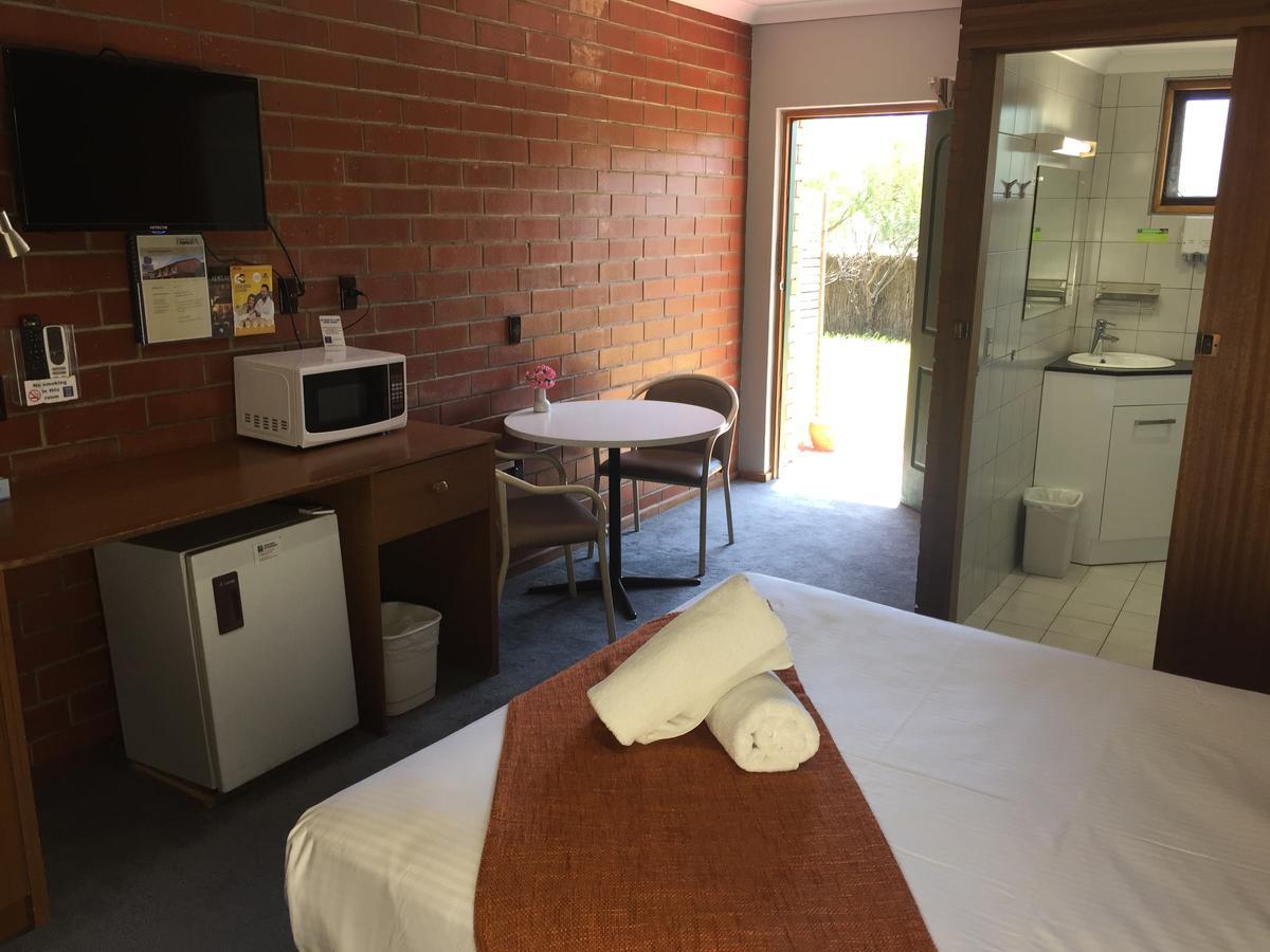 Pooraka Motor Inn Экстерьер фото